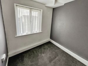 Bedroom- click for photo gallery